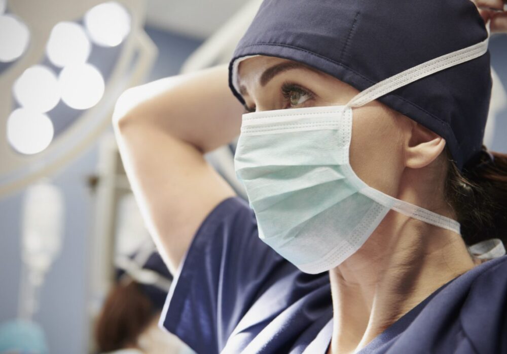 Meet Your Surgical Team: The Pros Who Play a Role in Your Procedure